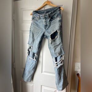 American Eagle size 6 Curvy Straight Distressed Blue Jeans